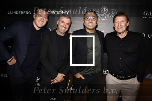 Amsterdam 30 oktober 2023
Life after Football gala LAF in grand Hotel Krasnapolsky. tamer Gonen met vrienden waaronder Steve Schumann