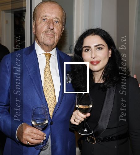 Amsterdam 29 oktober 2023
Opening expositie Davide Heijmans . Haar man Thierry Baudet en haar zoontje waren ook aanwezig .
Theo Hiddema en Lusine