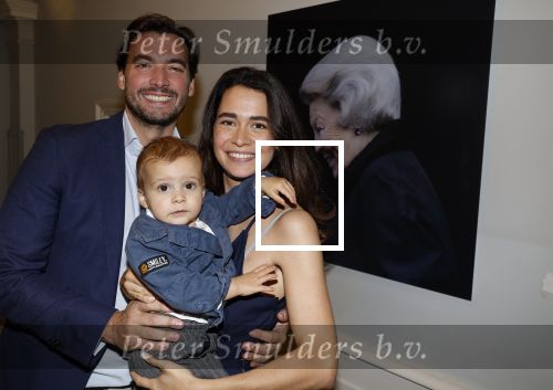 Amsterdam 29 oktober 2023
Opening expositie Davide Heijmans . Haar man Thierry Baudet en haar zoontje waren ook aanwezig .