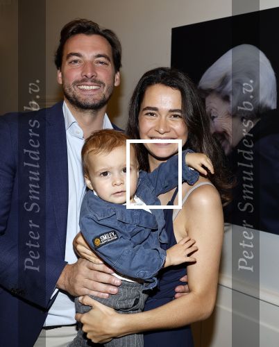 Amsterdam 29 oktober 2023
Opening expositie Davide Heijmans . Haar man Thierry Baudet en haar zoontje waren ook aanwezig .