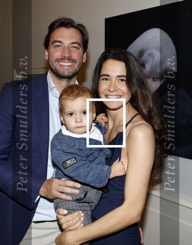 Amsterdam 29 oktober 2023
Opening expositie Davide Heijmans . Haar man Thierry Baudet en haar zoontje waren ook aanwezig .