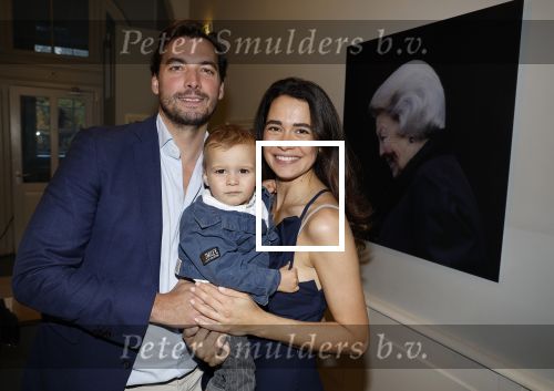 Amsterdam 29 oktober 2023
Opening expositie Davide Heijmans . Haar man Thierry Baudet en haar zoontje waren ook aanwezig .