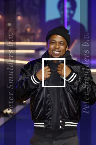 Arnhem 20 oktober 2023
Concert the streamers in het gelredome .
Deelnemers oa Susan en Freek Ronnie Flex Guus Meeuwis Nick Schilder Simon Keizer Diggy Dex Kraantje pappie Roel v Velzen Snelle Danny Vera Flemming Claude Paul de Leeuw Zoe Tauran en Frank Lammers .