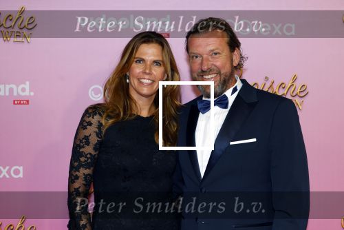 Amsterdam 22 oktober 2024
Premiere Gooische vrouwen in het DeLaMar theater. Allard Ruyl met partner