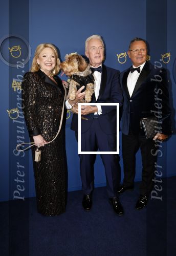 Amsterdam 17 oktober 2024
Het televizierring gala 2024  in carre .  Janny v d Heijden met hondje en Andre v Duin