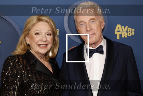 Amsterdam 17 oktober 2024
Het televizierring gala 2024  in carre .  Janny v d Heijden met hondje en Andre v Duin
