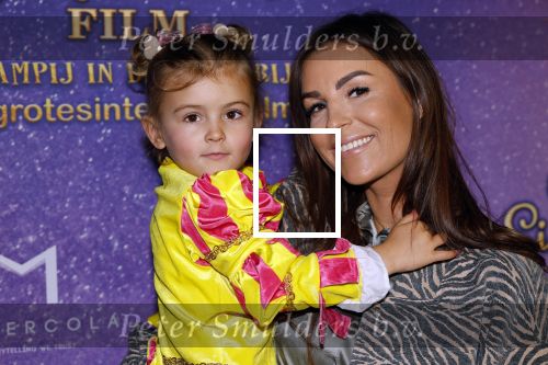 Amsterdam 19 oktober 2024
Premiere de grote Sinterklaasfilm in Tuschinski. Ann Dominique Welten met dochter