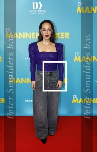 Amsterdam 14 oktober 2024
Premiere de Mannenmaker in Tuschinski met in de hoofdrollen oa Katja Schuurman Eva v d Wijdeven Leo Alkemade Georgina Verbaan Melissas Drost Huub Smit Yasmin Karssing en Rene Watzema . Anouk Maas kwam met Maik dde Boer en Jerrel Houtsnee