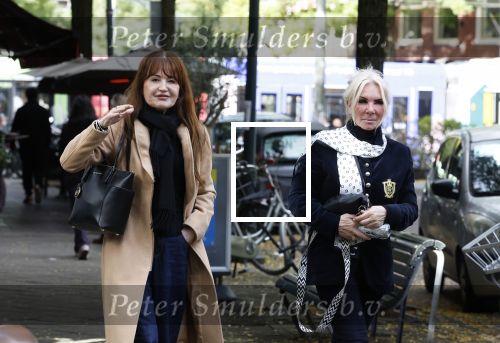 Amsterdam 10 oktober 2024
Astrid Colle ( ex Martin Brozius) en Willeke Schoonewille ( ex Peter Jan Rens) op de Cornelis schuytstraat.