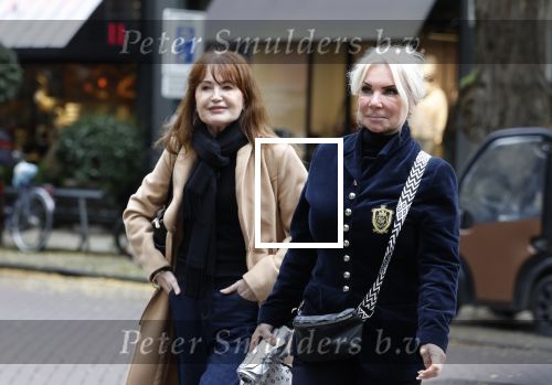 Amsterdam 10 oktober 2024
Astrid Colle ( ex Martin Brozius) en Willeke Schoonewille ( ex Peter Jan Rens) op de Cornelis schuytstraat.