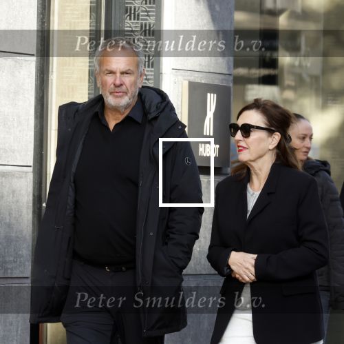 Amsterdam 14 oktober 2024
Bert Kuizenga met vrouw op de pc hooftstraat.