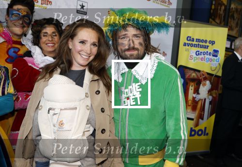 Utrecht 13 oktober 2024
Premiere de club van sinterklaas in Utrecht. Chava Voorin t Holt met baby en partner Job Bovenlander