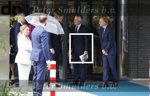 Amsterdam 10 oktober 2024
Koning Willem Alexander opent het HQ van DPG Media / Mediavaert . Aanwezig namend de GPD Christian v Thillo ( Executive Chairman van DPG Media ) en Erik Roddenhof (CEO DPG Media ).