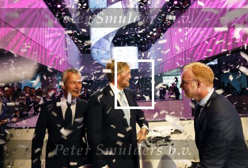 Amsterdam 10 oktober 2024
Koning Willem Alexander opent het HQ van DPG Media / Mediavaert . Aanwezig namend de GPD Christian v Thillo ( Executive Chairman van DPG Media ) en Erik Roddenhof (CEO DPG Media ).