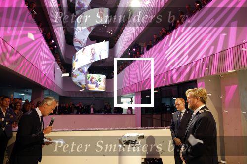 Amsterdam 10 oktober 2024
Koning Willem Alexander opent het HQ van DPG Media / Mediavaert . Aanwezig namend de GPD Christian v Thillo ( Executive Chairman van DPG Media ) en Erik Roddenhof (CEO DPG Media ).