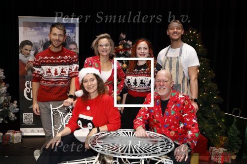 Zaltbommel 22 oktober 2024
Presentatie cast cup cakes for Christmas met oa  Ferry Doedens Pia Douwes Stijn Fransen Paul Donkers Leon v Uden en Carmen Koster . Marleen v d Loo doet de regie.