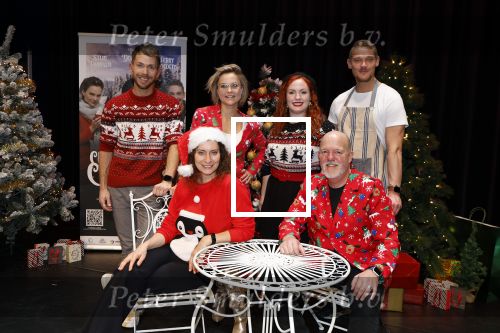 Zaltbommel 22 oktober 2024
Presentatie cast cup cakes for Christmas met oa  Ferry Doedens Pia Douwes Stijn Fransen Paul Donkers Leon v Uden en Carmen Koster . Marleen v d Loo doet de regie.