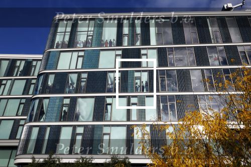 Amsterdam 10 oktober 2024
Koning Willem Alexander opent het HQ van DPG Media / Mediavaert . Aanwezig namend de GPD Christian v Thillo ( Executive Chairman van DPG Media ) en Erik Roddenhof (CEO DPG Media ).