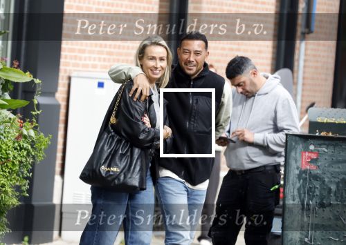 Amsterdam 10 oktober 2024
Denny Landzaat  met zijn vrouw in Amsterdam zuid.