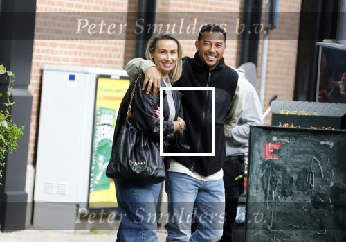 Amsterdam 10 oktober 2024
Denny Landzaat  met zijn vrouw in Amsterdam zuid.