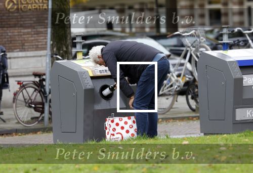 Amsterdam 12 oktober 2024
Derk Bolt doet boodschappen in Amsterdam zuid.