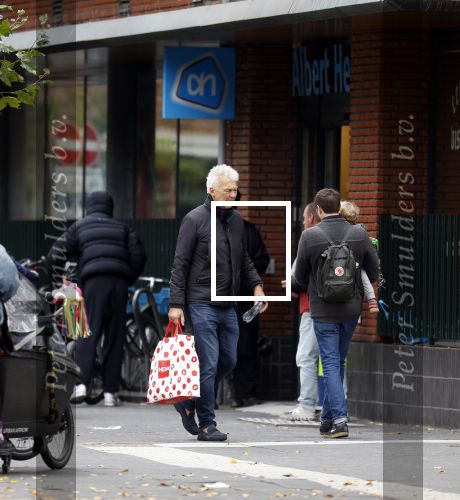 Amsterdam 12 oktober 2024
Derk Bolt doet boodschappen in Amsterdam zuid.