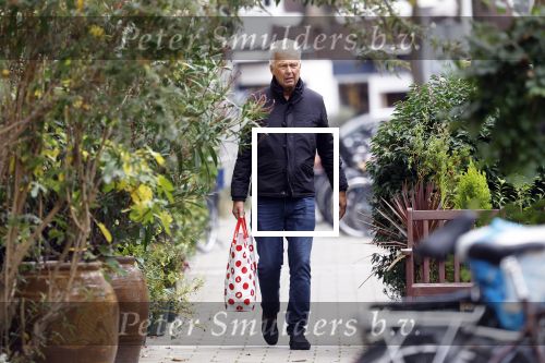Amsterdam 12 oktober 2024
Derk Bolt doet boodschappen in Amsterdam zuid.