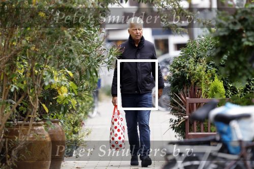 Amsterdam 12 oktober 2024
Derk Bolt doet boodschappen in Amsterdam zuid.