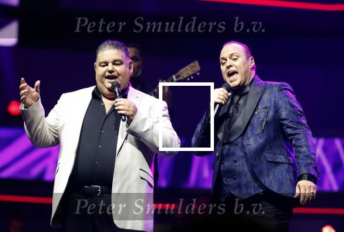 Rotterdam 18 oktober 2024
Frans Bauer treedt voor de 52e keer in ahoy op . Hij tradt oa samen op met zijn zoons Christiaan Frans jr en Jan . Ook Mariska Bauer trad op met Patty Brard . Verder aanwezig Lee Towers Billy Dans Django Wagner Chantal janzen Amar  en Sieneke. Ook de moeder van Frans en moeder van mariska waren aanwezig en zaten op de eerste rij .