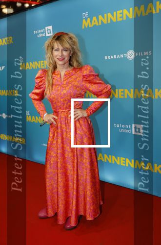 Amsterdam 14 oktober 2024
Premiere de Mannenmaker in Tuschinski met in de hoofdrollen oa Katja Schuurman Eva v d Wijdeven Leo Alkemade Georgina Verbaan Melissas Drost Huub Smit Yasmin Karssing en Rene Watzema . Ellen ten Damme