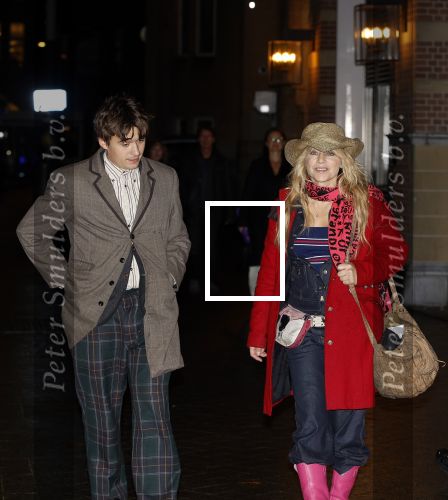 Amsterdam 21 oktober 2024
Premiere in de Jordaan in het deLamar theater. Ellen ten Damme met vriend Ringo Maurer . Ringo is 30 jaar jonger.