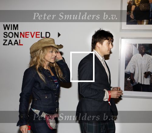 Amsterdam 21 oktober 2024
Premiere in de Jordaan in het deLamar theater. Ellen ten Damme met vriend Ringo Maurer . Ringo is 30 jaar jonger.