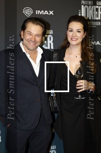 Amsterdam 1 oktober 2024
Premiere the Joker in pathe Arena. Ferri Somogyi en zijn vrouw Noelle Somogyi