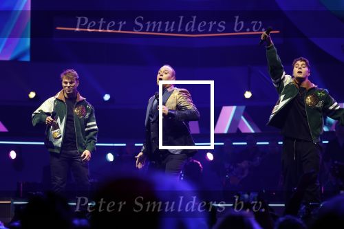 Rotterdam 18 oktober 2024
Frans Bauer treedt voor de 52e keer in ahoy op . Hij tradt oa samen op met zijn zoons Christiaan Frans jr en Jan . Ook Mariska Bauer trad op met Patty Brard . Verder aanwezig Lee Towers Billy Dans Django Wagner Chantal janzen Amar  en Sieneke. Ook de moeder van Frans en moeder van mariska waren aanwezig en zaten op de eerste rij .