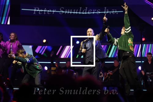 Rotterdam 18 oktober 2024
Frans Bauer treedt voor de 52e keer in ahoy op . Hij tradt oa samen op met zijn zoons Christiaan Frans jr en Jan . Ook Mariska Bauer trad op met Patty Brard . Verder aanwezig Lee Towers Billy Dans Django Wagner Chantal janzen Amar  en Sieneke. Ook de moeder van Frans en moeder van mariska waren aanwezig en zaten op de eerste rij .