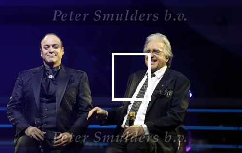 Rotterdam 18 oktober 2024
Frans Bauer treedt voor de 52e keer in ahoy op . Hij tradt oa samen op met zijn zoons Christiaan Frans jr en Jan . Ook Mariska Bauer trad op met Patty Brard . Verder aanwezig Lee Towers Billy Dans Django Wagner Chantal janzen Amar  en Sieneke. Ook de moeder van Frans en moeder van mariska waren aanwezig en zaten op de eerste rij .