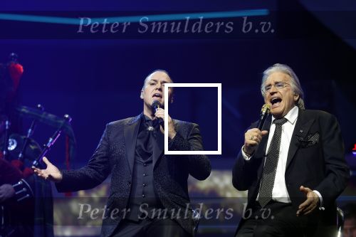 Rotterdam 18 oktober 2024
Frans Bauer treedt voor de 52e keer in ahoy op . Hij tradt oa samen op met zijn zoons Christiaan Frans jr en Jan . Ook Mariska Bauer trad op met Patty Brard . Verder aanwezig Lee Towers Billy Dans Django Wagner Chantal janzen Amar  en Sieneke. Ook de moeder van Frans en moeder van mariska waren aanwezig en zaten op de eerste rij .
