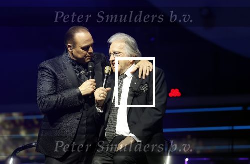 Rotterdam 18 oktober 2024
Frans Bauer treedt voor de 52e keer in ahoy op . Hij tradt oa samen op met zijn zoons Christiaan Frans jr en Jan . Ook Mariska Bauer trad op met Patty Brard . Verder aanwezig Lee Towers Billy Dans Django Wagner Chantal janzen Amar  en Sieneke. Ook de moeder van Frans en moeder van mariska waren aanwezig en zaten op de eerste rij .