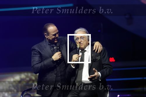 Rotterdam 18 oktober 2024
Frans Bauer treedt voor de 52e keer in ahoy op . Hij tradt oa samen op met zijn zoons Christiaan Frans jr en Jan . Ook Mariska Bauer trad op met Patty Brard . Verder aanwezig Lee Towers Billy Dans Django Wagner Chantal janzen Amar  en Sieneke. Ook de moeder van Frans en moeder van mariska waren aanwezig en zaten op de eerste rij .
