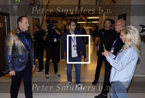 Rotterdam 18 oktober 2024
Frans Bauer treedt voor de 52e keer in ahoy op . Hij tradt oa samen op met zijn zoons Christiaan Frans jr en Jan . Ook Mariska Bauer trad op met Patty Brard . Verder aanwezig Lee Towers Billy Dans Django Wagner Chantal janzen Amar  en Sieneke. Ook de moeder van Frans en moeder van mariska waren aanwezig en zaten op de eerste rij .