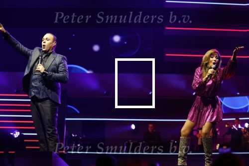 Rotterdam 18 oktober 2024
Frans Bauer treedt voor de 52e keer in ahoy op . Hij tradt oa samen op met zijn zoons Christiaan Frans jr en Jan . Ook Mariska Bauer trad op met Patty Brard . Verder aanwezig Lee Towers Billy Dans Django Wagner Chantal janzen Amar  en Sieneke. Ook de moeder van Frans en moeder van mariska waren aanwezig en zaten op de eerste rij .