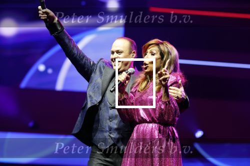 Rotterdam 18 oktober 2024
Frans Bauer treedt voor de 52e keer in ahoy op . Hij tradt oa samen op met zijn zoons Christiaan Frans jr en Jan . Ook Mariska Bauer trad op met Patty Brard . Verder aanwezig Lee Towers Billy Dans Django Wagner Chantal janzen Amar  en Sieneke. Ook de moeder van Frans en moeder van mariska waren aanwezig en zaten op de eerste rij .