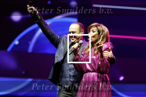 Rotterdam 18 oktober 2024
Frans Bauer treedt voor de 52e keer in ahoy op . Hij tradt oa samen op met zijn zoons Christiaan Frans jr en Jan . Ook Mariska Bauer trad op met Patty Brard . Verder aanwezig Lee Towers Billy Dans Django Wagner Chantal janzen Amar  en Sieneke. Ook de moeder van Frans en moeder van mariska waren aanwezig en zaten op de eerste rij .
