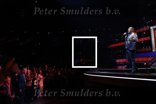Rotterdam 18 oktober 2024
Frans Bauer treedt voor de 52e keer in ahoy op . Hij tradt oa samen op met zijn zoons Christiaan Frans jr en Jan . Ook Mariska Bauer trad op met Patty Brard . Verder aanwezig Lee Towers Billy Dans Django Wagner Chantal janzen Amar  en Sieneke. Ook de moeder van Frans en moeder van mariska waren aanwezig en zaten op de eerste rij .