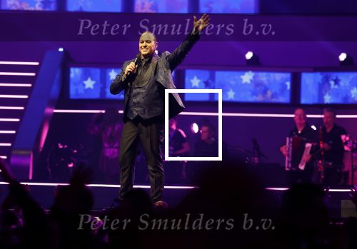 Rotterdam 18 oktober 2024
Frans Bauer treedt voor de 52e keer in ahoy op . Hij tradt oa samen op met zijn zoons Christiaan Frans jr en Jan . Ook Mariska Bauer trad op met Patty Brard . Verder aanwezig Lee Towers Billy Dans Django Wagner Chantal janzen Amar  en Sieneke. Ook de moeder van Frans en moeder van mariska waren aanwezig en zaten op de eerste rij .