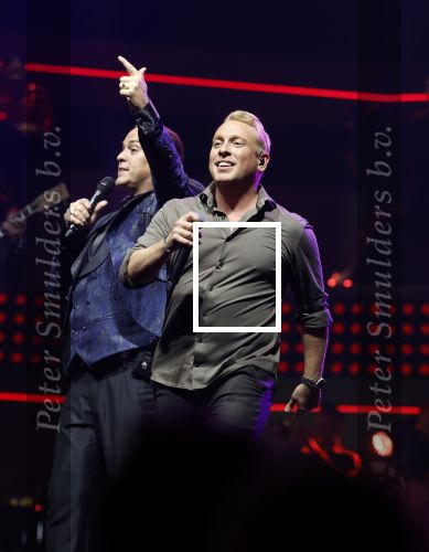 Rotterdam 18 oktober 2024
Frans Bauer treedt voor de 52e keer in ahoy op . Hij tradt oa samen op met zijn zoons Christiaan Frans jr en Jan . Ook Mariska Bauer trad op met Patty Brard . Verder aanwezig Lee Towers Billy Dans Django Wagner Chantal janzen Amar  en Sieneke. Ook de moeder van Frans en moeder van mariska waren aanwezig en zaten op de eerste rij .