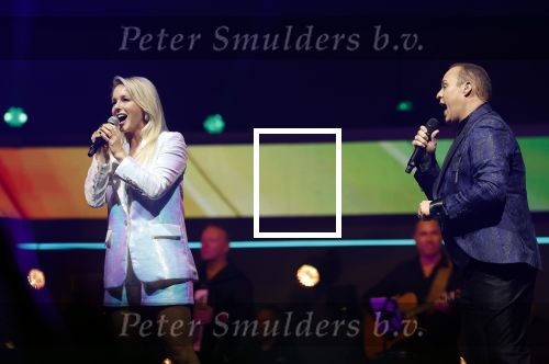 Rotterdam 18 oktober 2024
Frans Bauer treedt voor de 52e keer in ahoy op . Hij tradt oa samen op met zijn zoons Christiaan Frans jr en Jan . Ook Mariska Bauer trad op met Patty Brard . Verder aanwezig Lee Towers Billy Dans Django Wagner Chantal janzen Amar  en Sieneke. Ook de moeder van Frans en moeder van mariska waren aanwezig en zaten op de eerste rij .