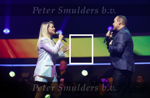 Rotterdam 18 oktober 2024
Frans Bauer treedt voor de 52e keer in ahoy op . Hij tradt oa samen op met zijn zoons Christiaan Frans jr en Jan . Ook Mariska Bauer trad op met Patty Brard . Verder aanwezig Lee Towers Billy Dans Django Wagner Chantal janzen Amar  en Sieneke. Ook de moeder van Frans en moeder van mariska waren aanwezig en zaten op de eerste rij .