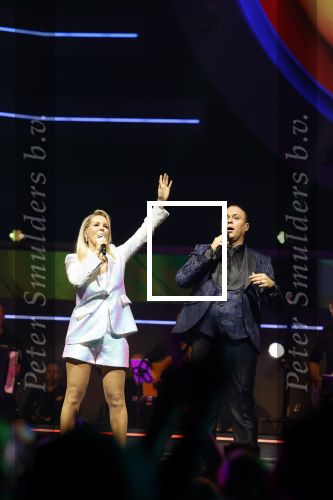 Rotterdam 18 oktober 2024
Frans Bauer treedt voor de 52e keer in ahoy op . Hij tradt oa samen op met zijn zoons Christiaan Frans jr en Jan . Ook Mariska Bauer trad op met Patty Brard . Verder aanwezig Lee Towers Billy Dans Django Wagner Chantal janzen Amar  en Sieneke. Ook de moeder van Frans en moeder van mariska waren aanwezig en zaten op de eerste rij .