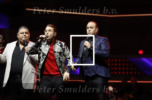 Rotterdam 18 oktober 2024
Frans Bauer treedt voor de 52e keer in ahoy op . Hij tradt oa samen op met zijn zoons Christiaan Frans jr en Jan . Ook Mariska Bauer trad op met Patty Brard . Verder aanwezig Lee Towers Billy Dans Django Wagner Chantal janzen Amar  en Sieneke. Ook de moeder van Frans en moeder van mariska waren aanwezig en zaten op de eerste rij .